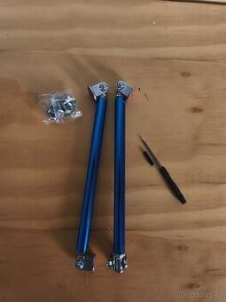 Příčníky/podpěry pro přední spoiler