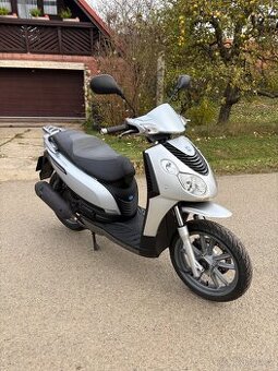 Piaggio Carnaby 200