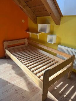 Postel z masivu 90x200 2 kusy