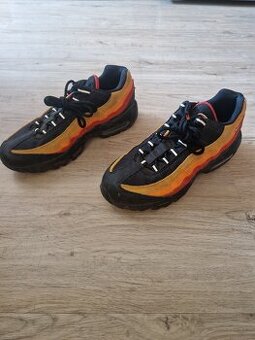 Boty Nike Air DC9412-001 vel. 40 černá