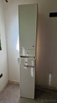 Koupelnová skříňka