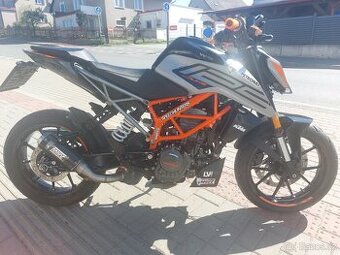 KTM Duke 125 11kw,10/2022
