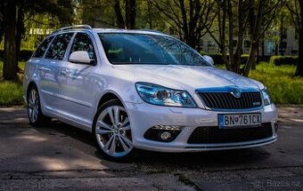 Škoda Octavia Combi RS2 2.0 TFSI RS DSG