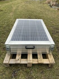 hliníkový box s fotovoltaickým modulem