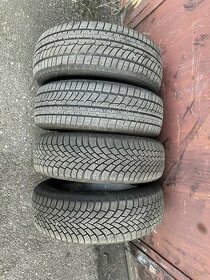 Zimní pneu 185/65R15
