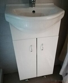 Koupelnová skříňka s umyvadlem Keramia Pro - 1