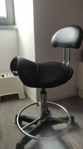 Kosmetická židle sedlo černá