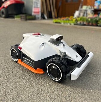 GPS robotická sekačka MAMMOTION LUBA 2