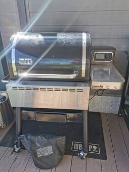 Peletový gril Weber Smokefire X4