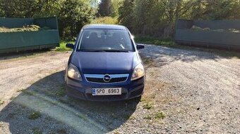 Opel Zafira 1.9 cdti, 7 míst