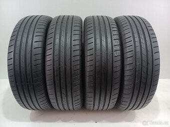 Letní pneu 195/65/15 Vredestein