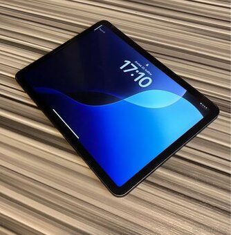 Ipad Air 5th gen + příslušenství
