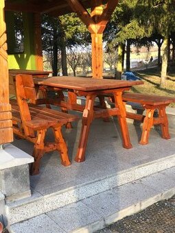 Dreveny zahradni nabytek