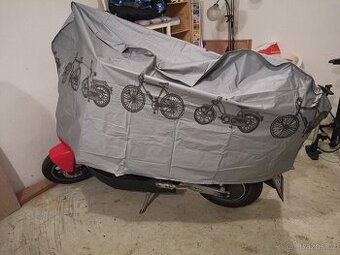 Ochranná plachta na motorku, skútr, kolo