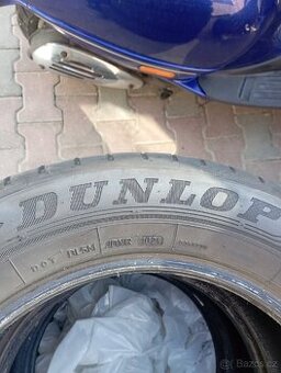 Dunlop 215/60 r16