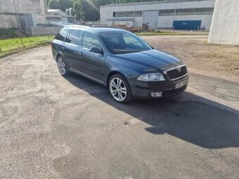 Octavii, 2.0TDi, 103kw, první reg. 6/2008, stav tach. 240 - 1