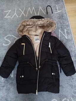 Dívčí zimní bunda s kožíškem