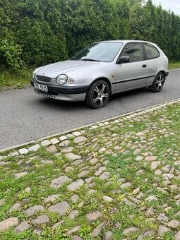 Toyota corolla E11