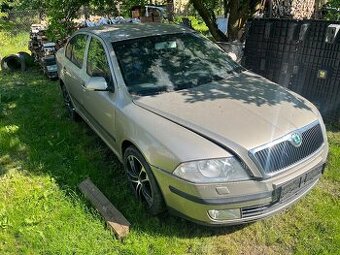 Prodám na náhradní díly auto Škoda Octavia II, 2005