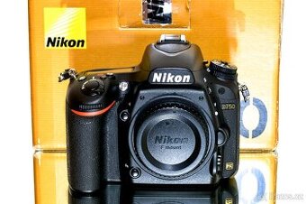 Nikon D750 8 tis expozic TOP STAV