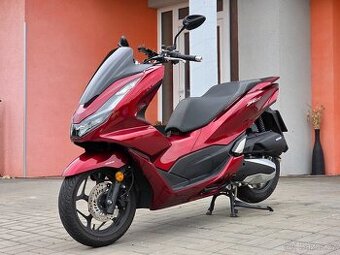 Honda PCX 125, 2022, původ ČR, serviska