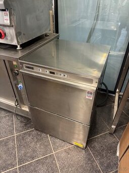 Myčka Zanussi NUC3P