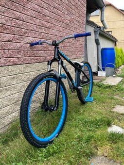 Dirtové kolo NS Bikes Holy 1