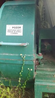 Šnekový štěpkovač Bystroň Barakuda - za traktor PTO540 - 1