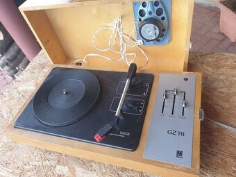Gramofon GZ 711 tesla - 1
