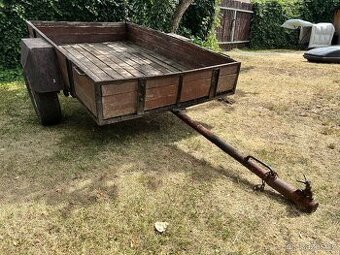 Přívěsný vozík za auto