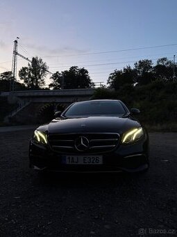 Mercedes-Benz E220 2020