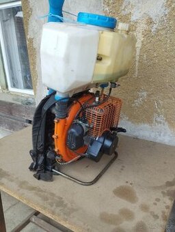 Zádový rosič, fukar, zádový postřikovač motorový - 1