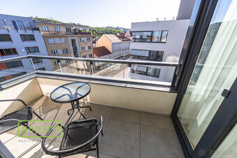 Pronájem bytu 2+kk/lodžie, garážové stání v novostavbě Holeč