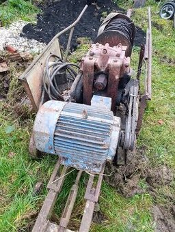 Hydraulický hever 20 T a Vrátek