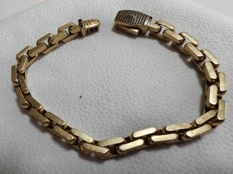 Zlatý náramek pilka - zakázková výroba