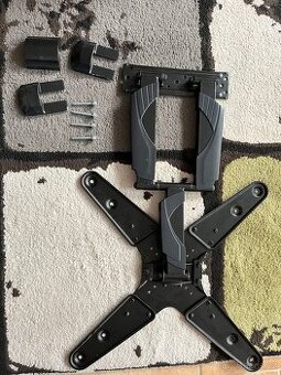 Nástěnný držák na televizi