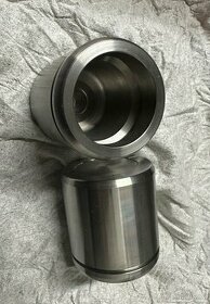 Nerezový brzdový pístek D02520