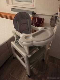 Dětská jídelní židlička