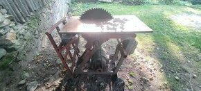 Cirkulárka s kolíbkou a sklíčidlem