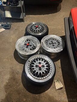 4x100 BBS/OZ 17” dvourozměrné třídílné custom kola - 1