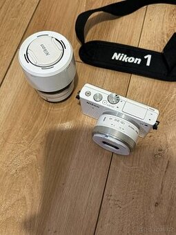 Nikon 1 J4 - Nikkor 10-30mm VR & Nikkor 30-110mm VR