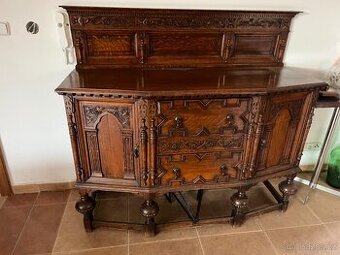 Prodám starožitný příborník