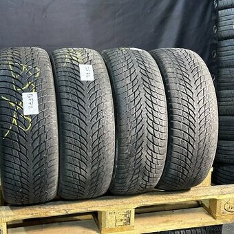 Zimní pneu 205/55 R17 95V Nokian 5-5,5mm