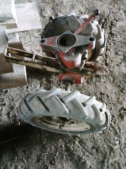 Vari t20 s koly a závěsem