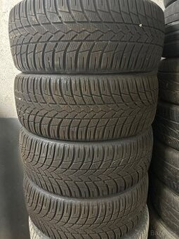 Zimní 235/45 R18 98v