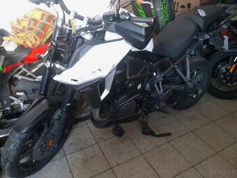 Triumph 1200 Explorer