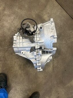 Ford Transit 2.2 TDCi FWD 6rychlostní manuální převodovka