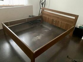 Manželská postel 200 x 180 cm