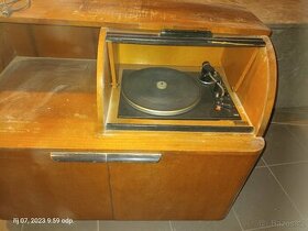 gramofonová skříňka s gramem - 1