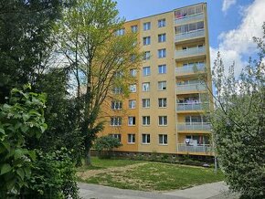 Prodej bytu 3+1 CP 77 m2 po rek. s balkónem v Líšni, ul. ...